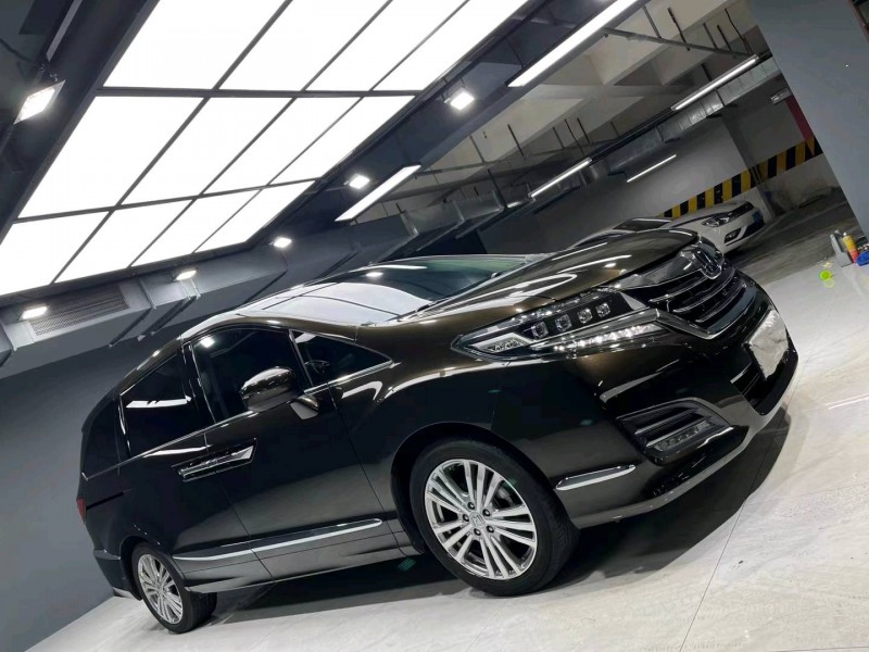 成都16年本田艾力绅2