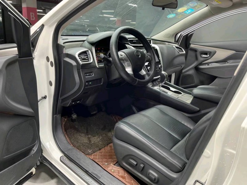 成都17年日产楼兰4