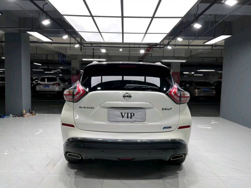 成都17年日产楼兰8