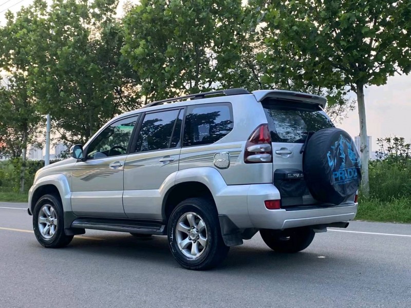 徐州09年丰田普拉多7