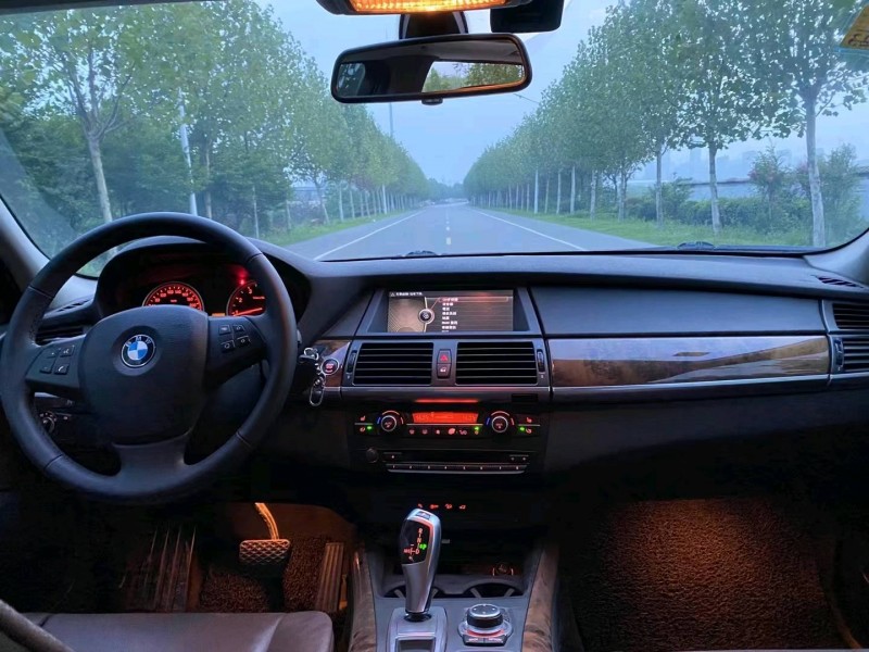 徐州12年宝马X53