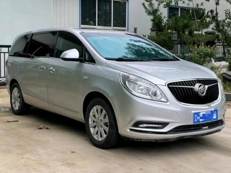 青岛17年别克GL82