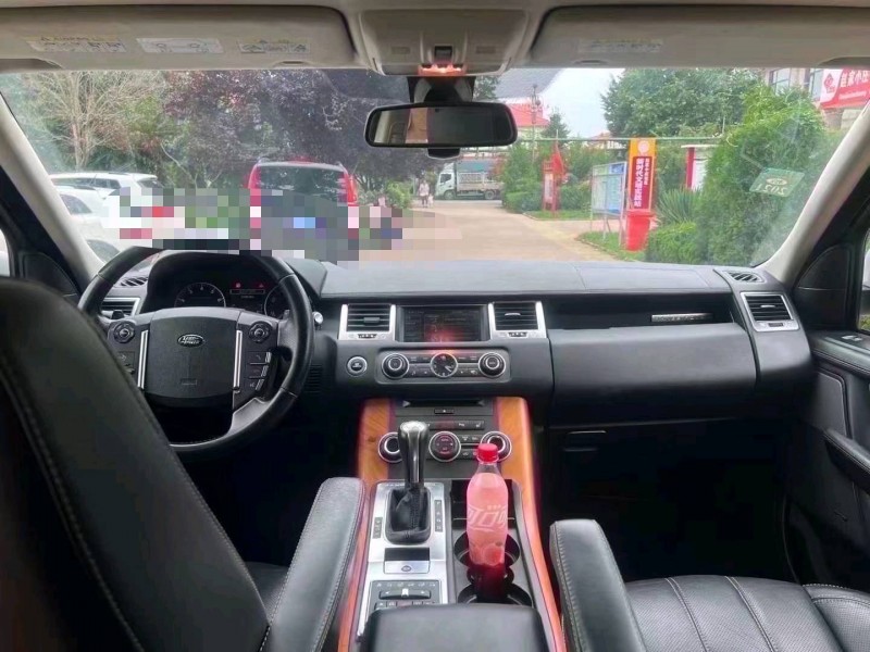 青岛13年路虎揽胜运动3