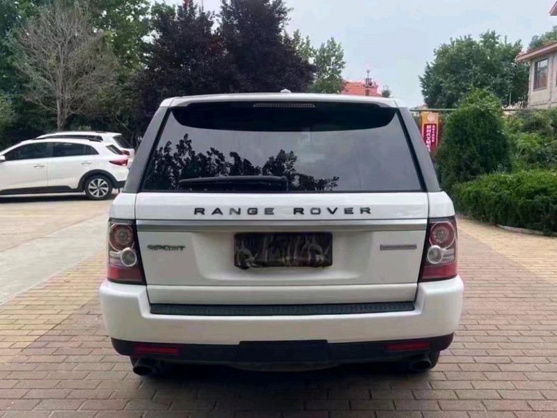 青岛13年路虎揽胜运动1