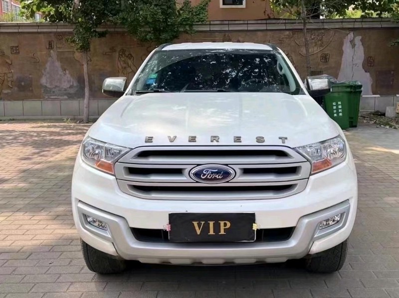 青岛17年福特撼路者1