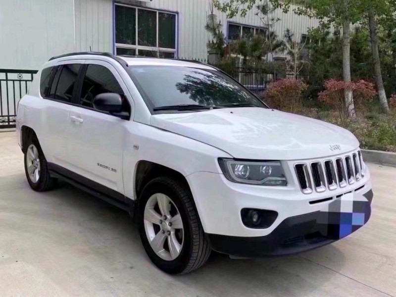 青島13年Jeep指南者2