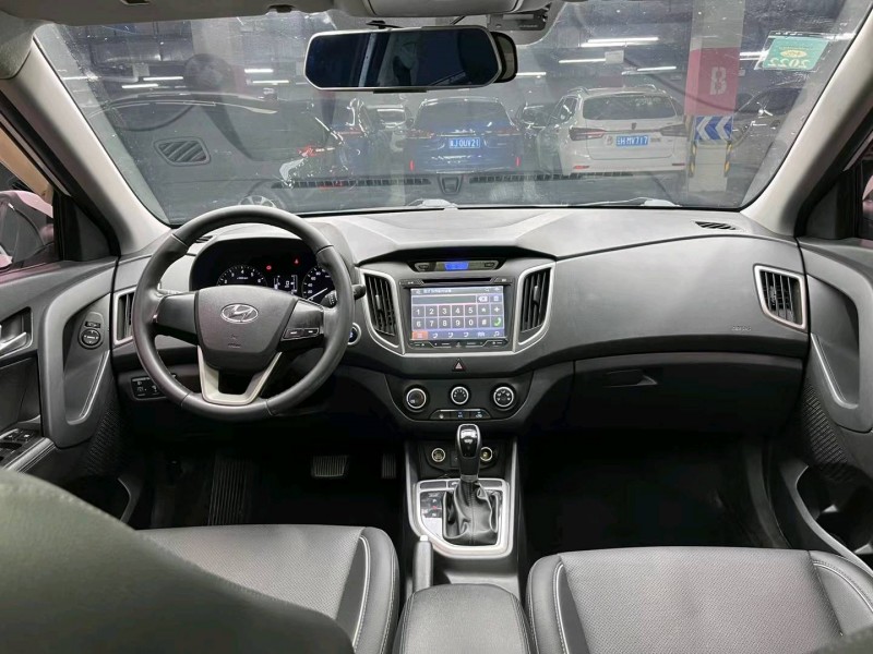 成都16年现代ix255