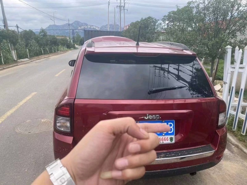 煙臺15年Jeep指南者8