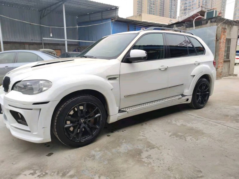 北京12年宝马X57