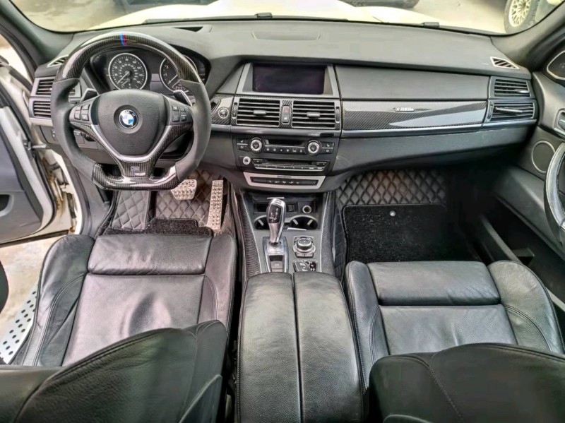 北京12年宝马X59