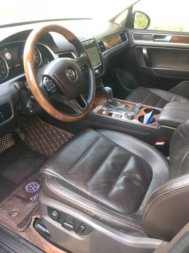 北京12年大众途锐5