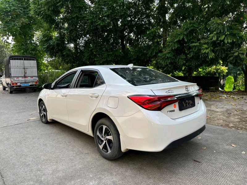 北京17年丰田雷凌7