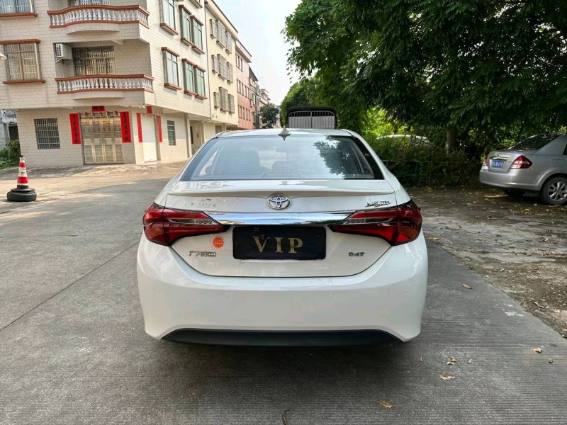 北京17年丰田雷凌9