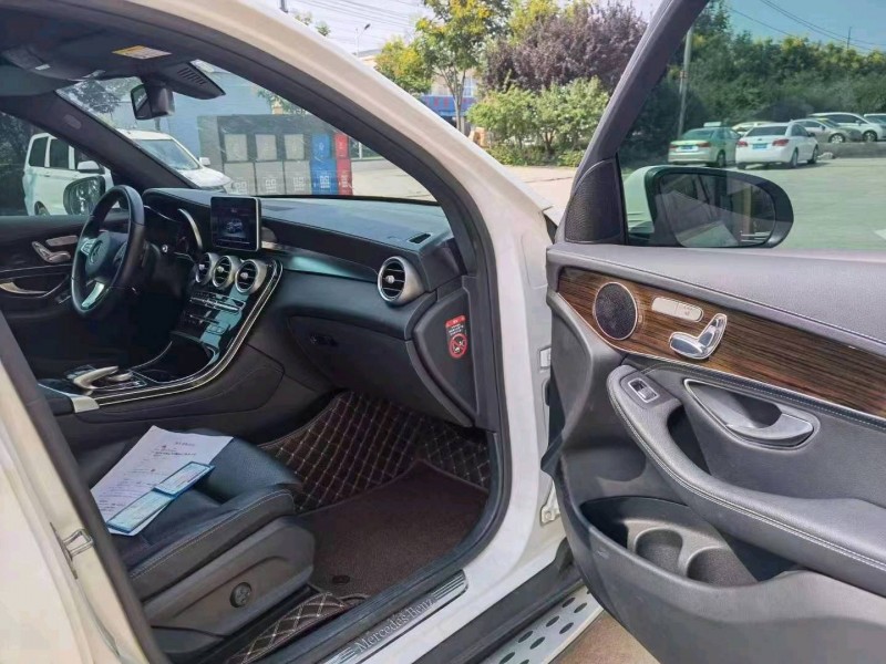 东营17年奔驰GLC6