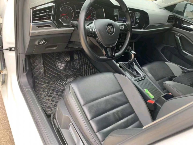 济宁20年大众速腾5