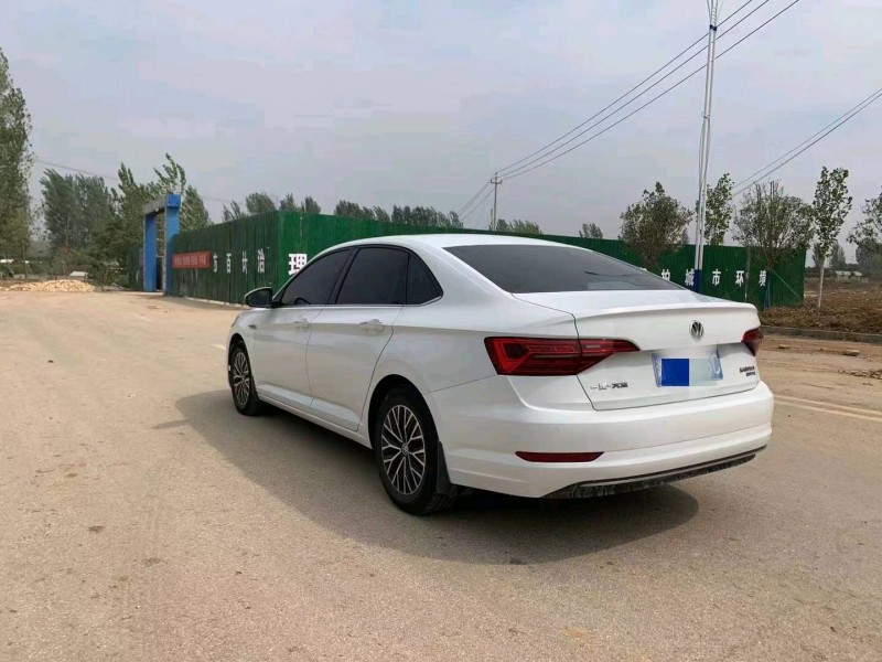 济宁20年大众速腾4