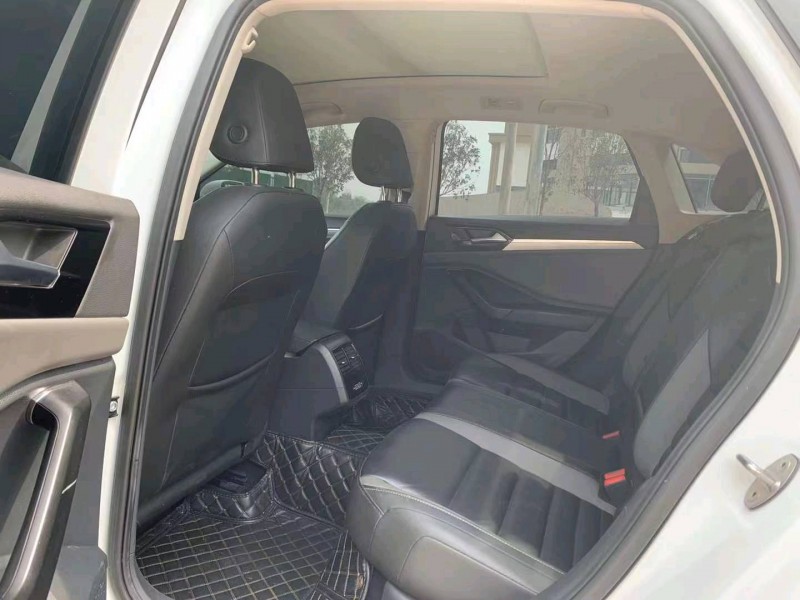 济宁20年大众速腾6