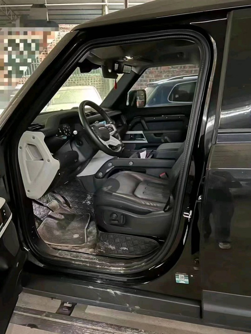 广州21年路虎卫士2