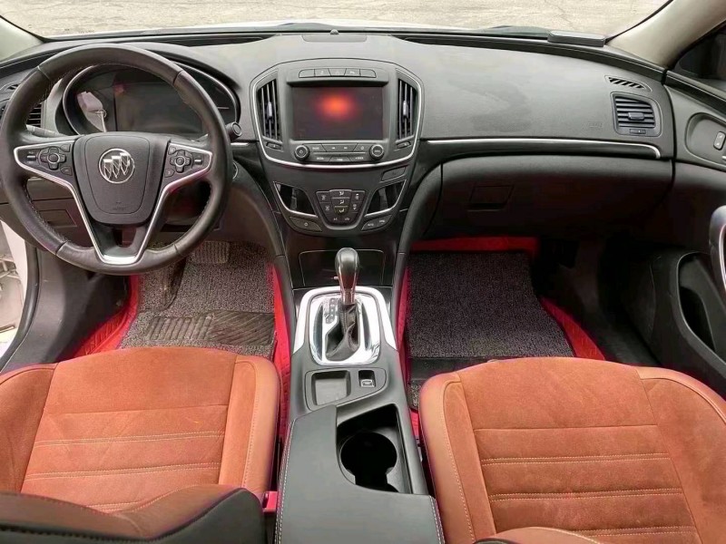 青岛17年别克君威4