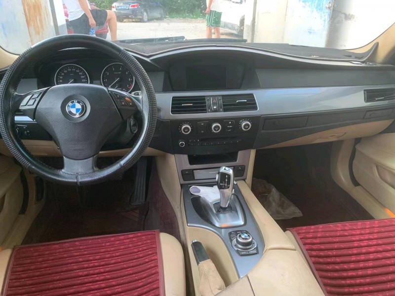 保定09年宝马5系2