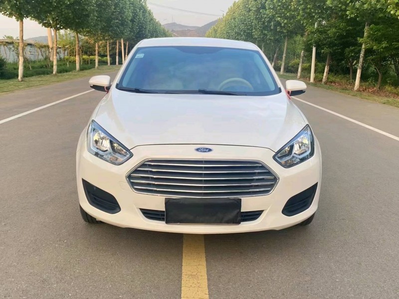 徐州21年福特福睿斯8