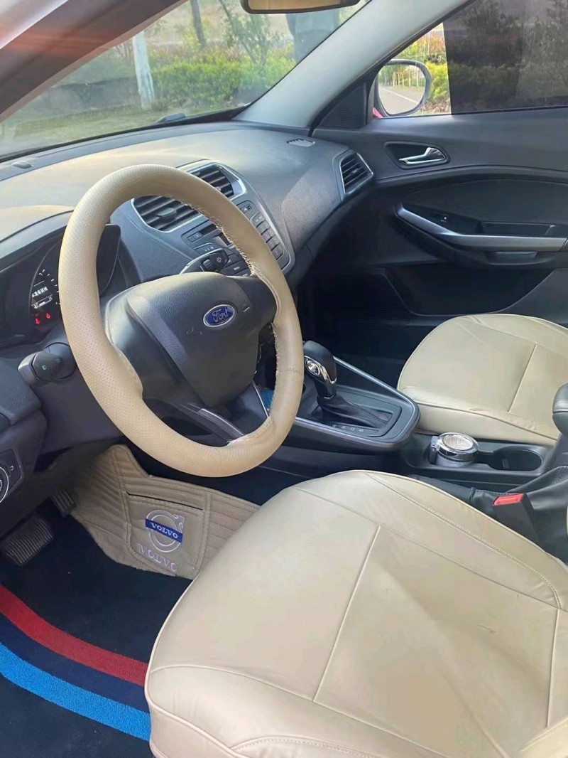 徐州21年福特福睿斯3