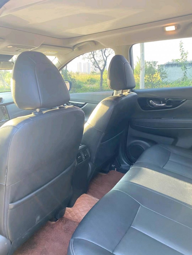 徐州21年日产奇骏5