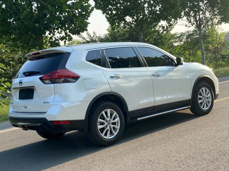 徐州21年日产奇骏2