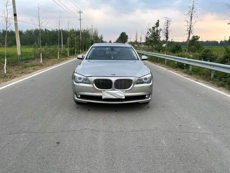 徐州11年宝马7系8