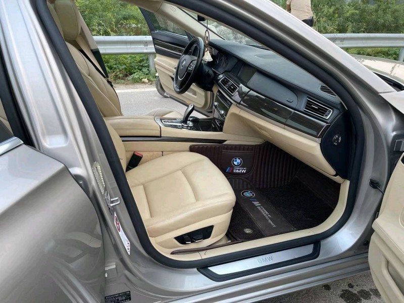 徐州11年宝马7系4