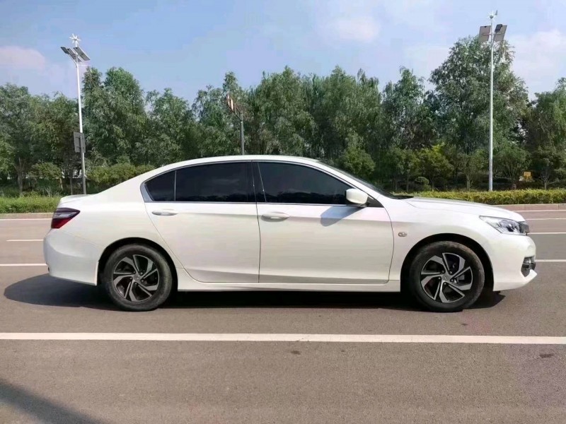 枣庄18年本田雅阁4