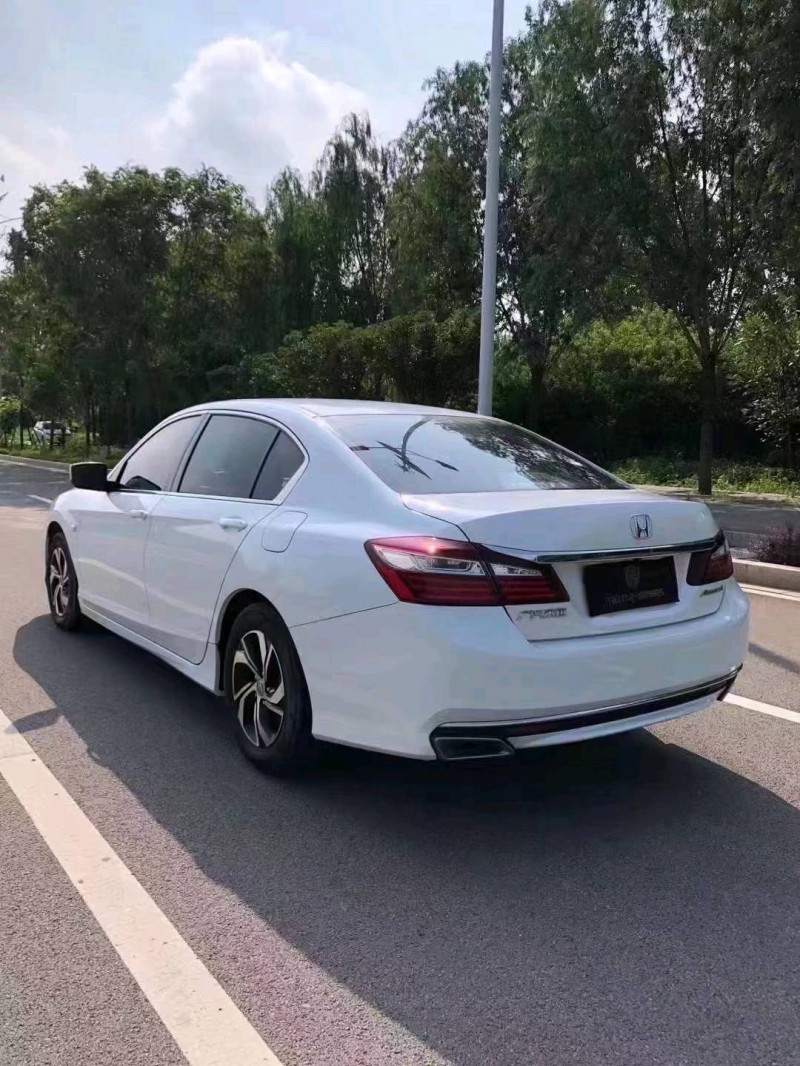 枣庄18年本田雅阁9