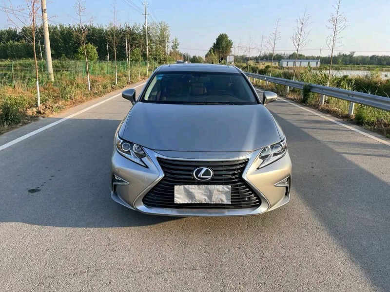 徐州18年雷克萨斯ES1