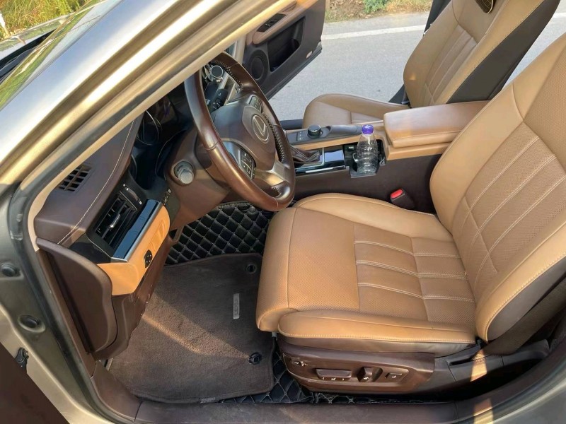 徐州18年雷克萨斯ES4