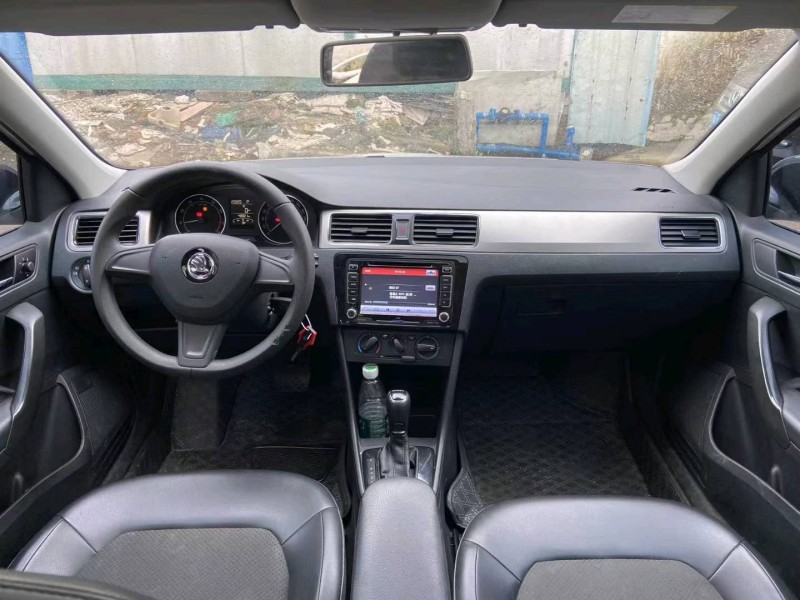 广州15年斯柯达昕锐4