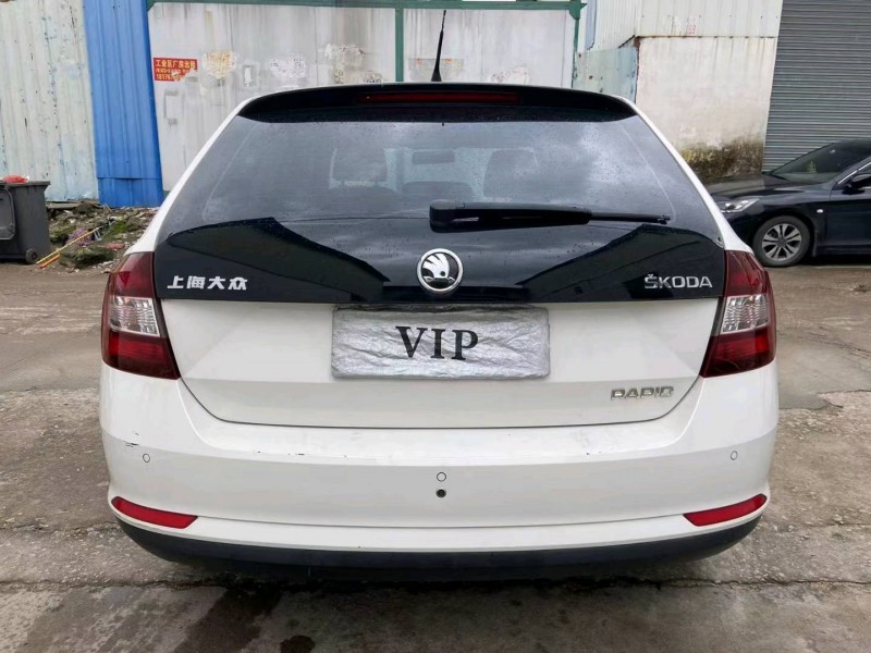 广州15年斯柯达昕锐7