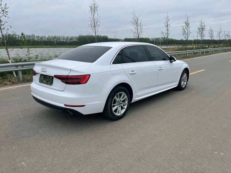 徐州17年奥迪A4L8