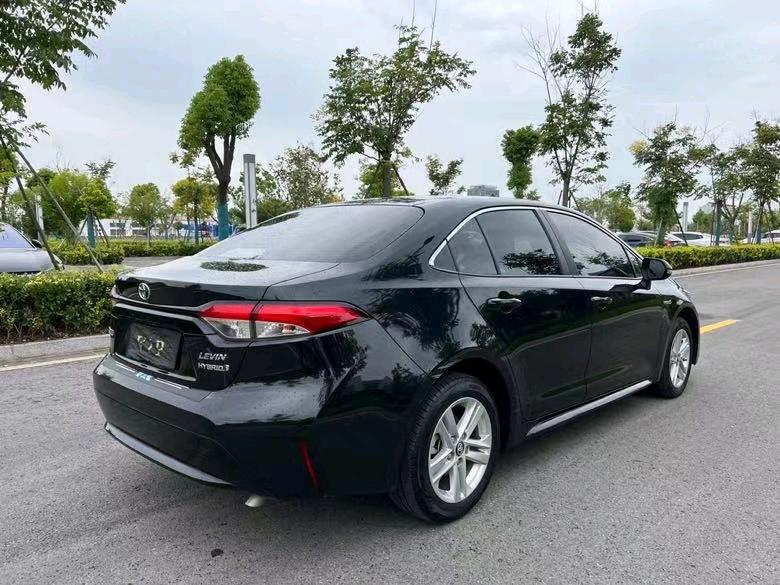 盐城21年丰田雷凌8