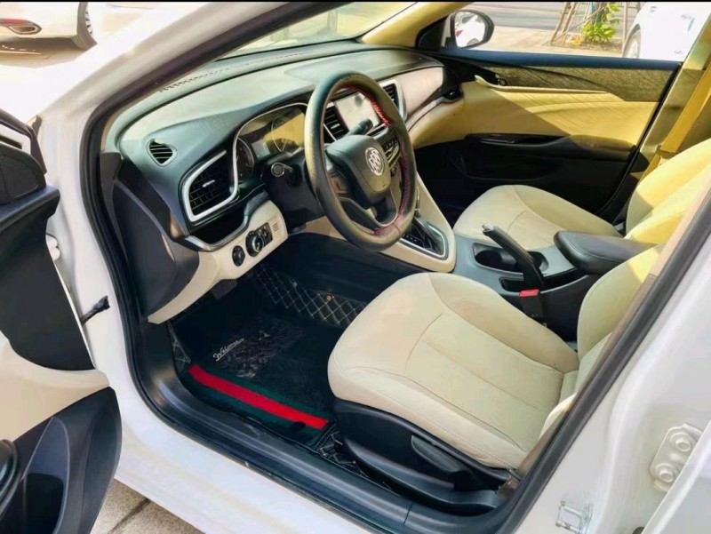 济南16年别克英朗3