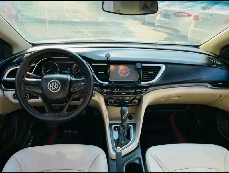 济南16年别克英朗2