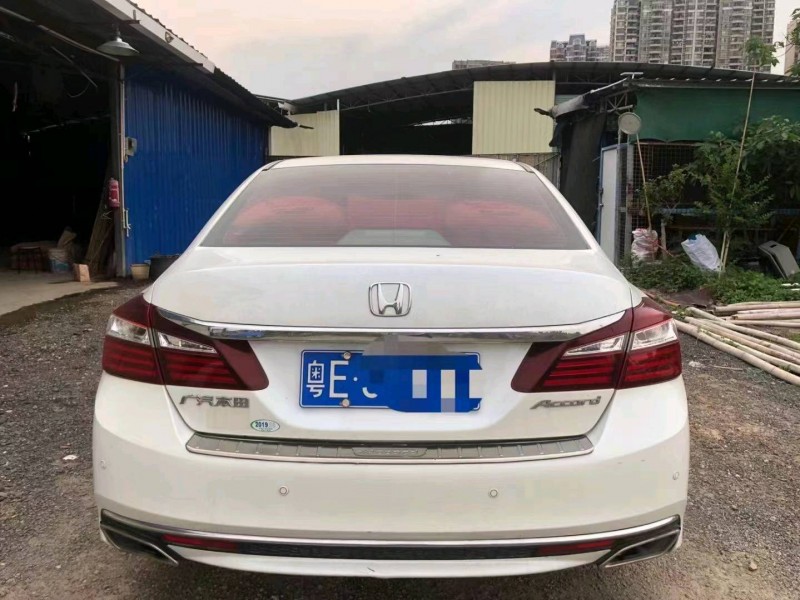 广州18年本田雅阁9