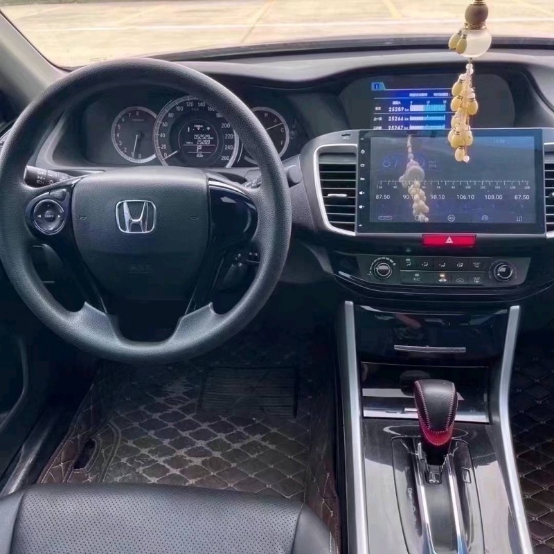 北京17年本田雅阁8