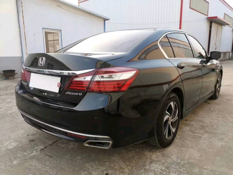 徐州16年本田雅阁6