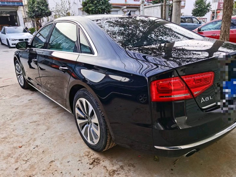 北京15年奥迪A8L8