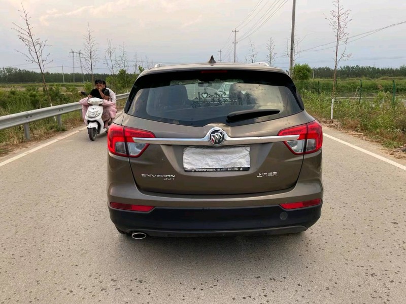 徐州17年别克昂科威1