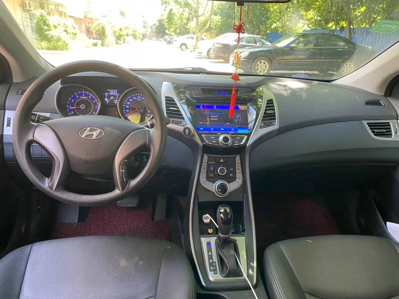 北京17年现代朗动4