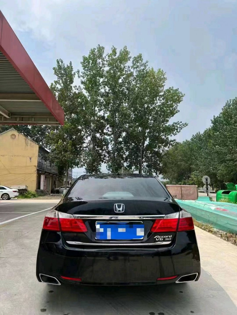 北京13年本田雅阁9