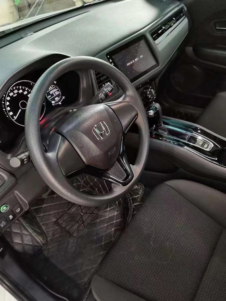 广州21年本田缤智3