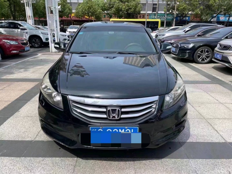 徐州12年本田雅阁1