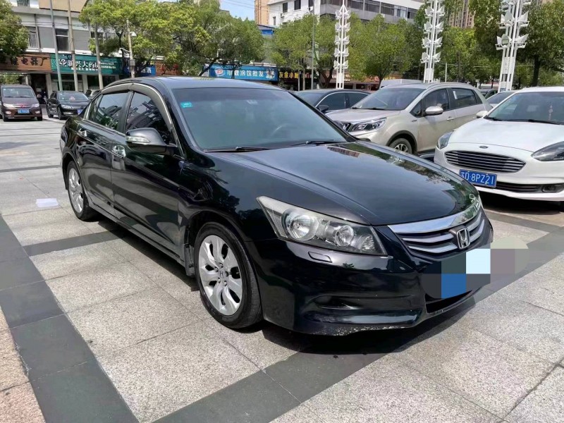 徐州12年本田雅阁3